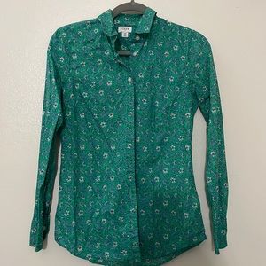 Green printed button up